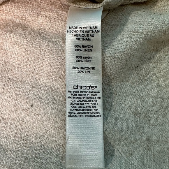 Chicos Women's popover top Short sleeve Beige Sz 2/L side buttons - Picture 9 of 11